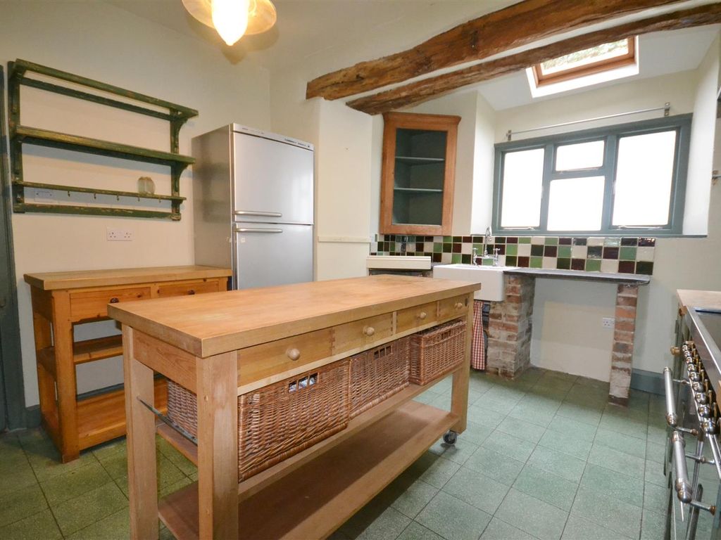 Property Details For Ivy House Ferryside Sa17 5ss Zoopla