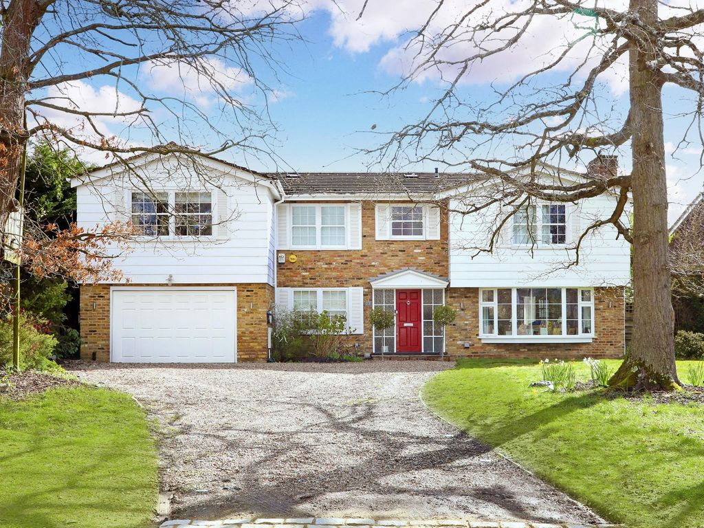 5 bed detached house for sale in St. Huberts Close, Gerrards Cross SL9