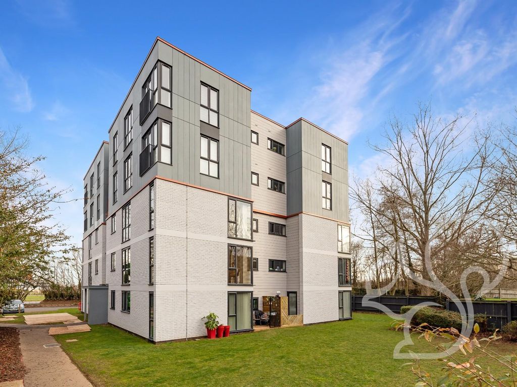 2 bed flat for sale in Earlswood Way, Colchester CO2 Zoopla