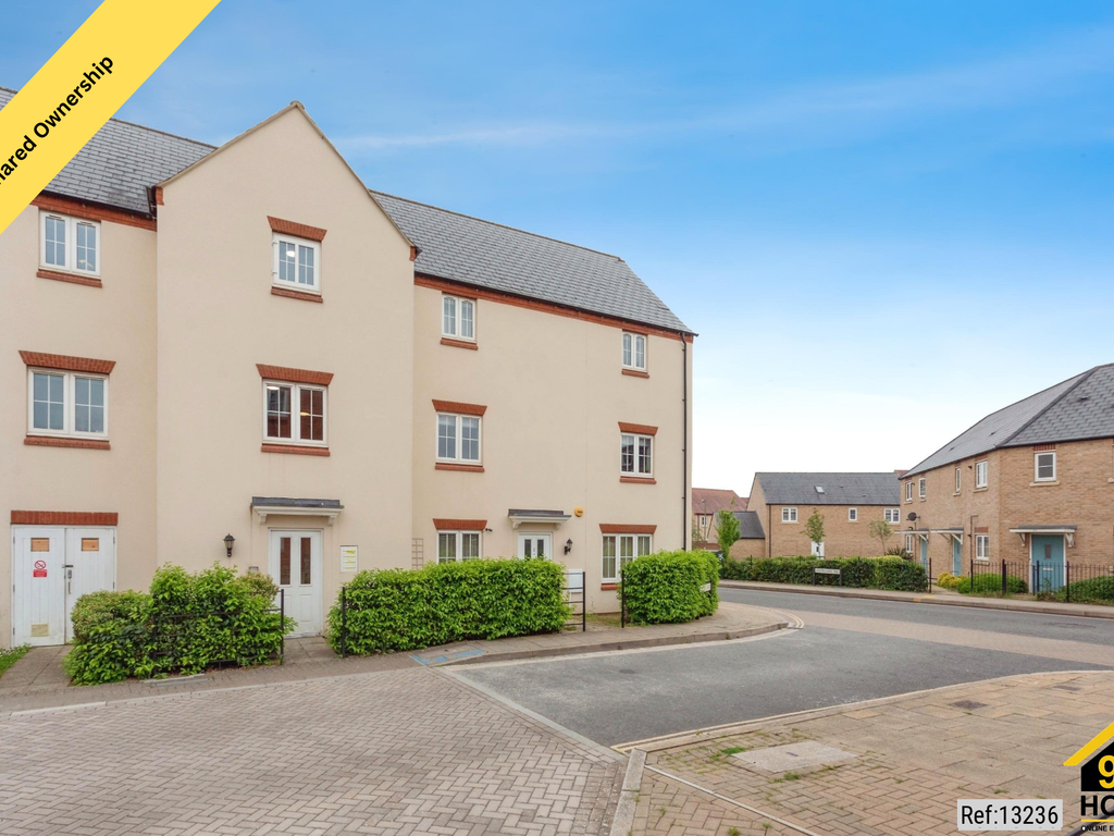 2 bed flat for sale in Fontwell Road, Bicester, Oxon OX26, £63,750 Zoopla