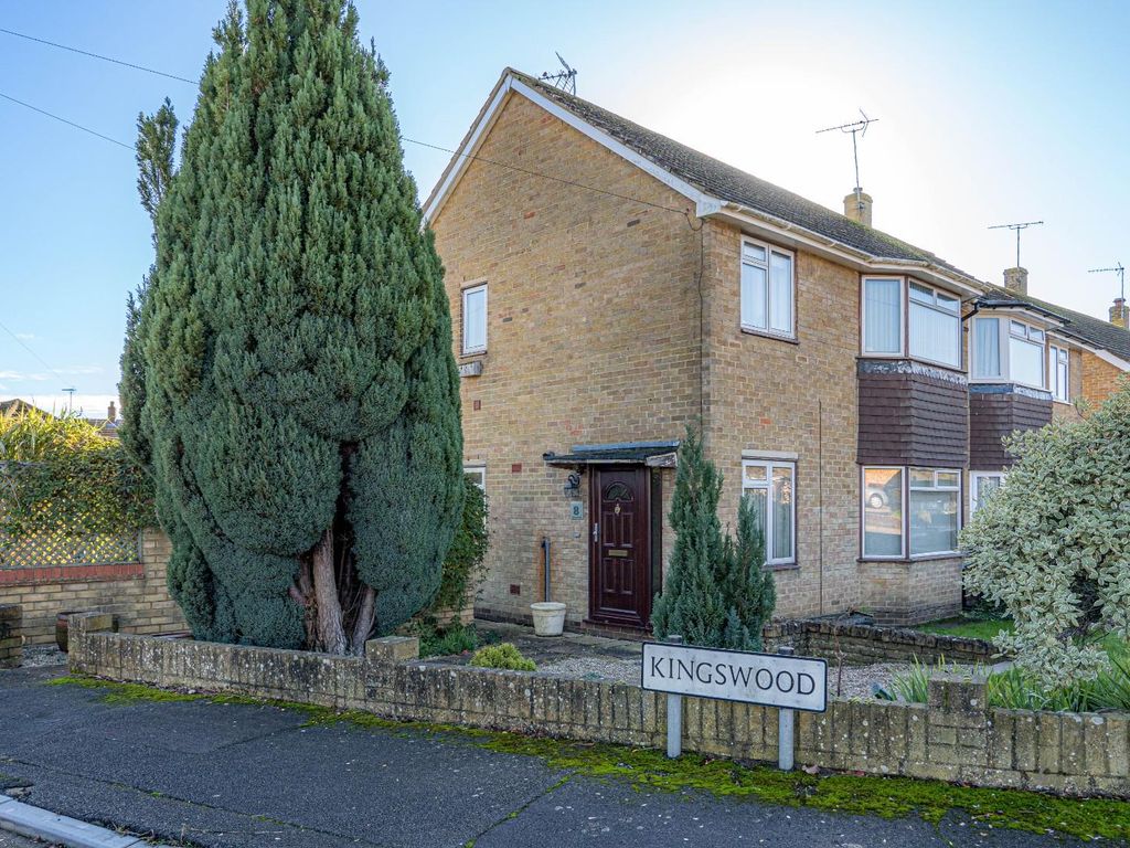 3 bed semidetached house for sale in Kingswood, Kennington, Ashford