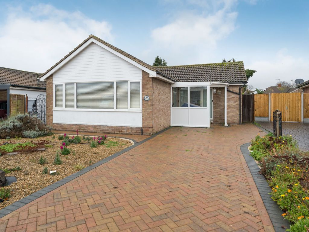 3 bed detached bungalow for sale in Highfield Road, Ramsgate CT12, £325,000 Zoopla