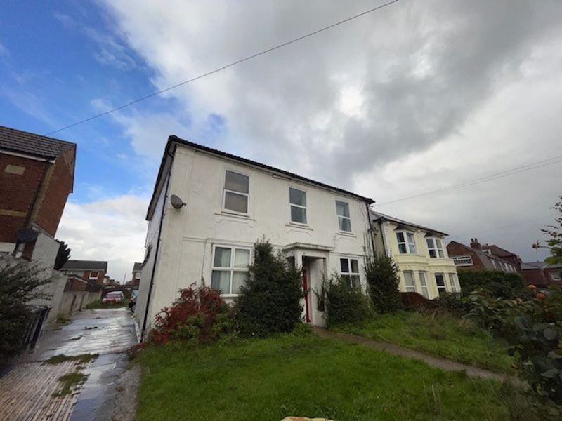 Room to rent in Privett Road, Gosport PO12 Zoopla