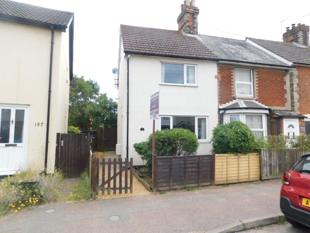 3 bed end terrace house for sale in Maidstone Road, Felixstowe IP11