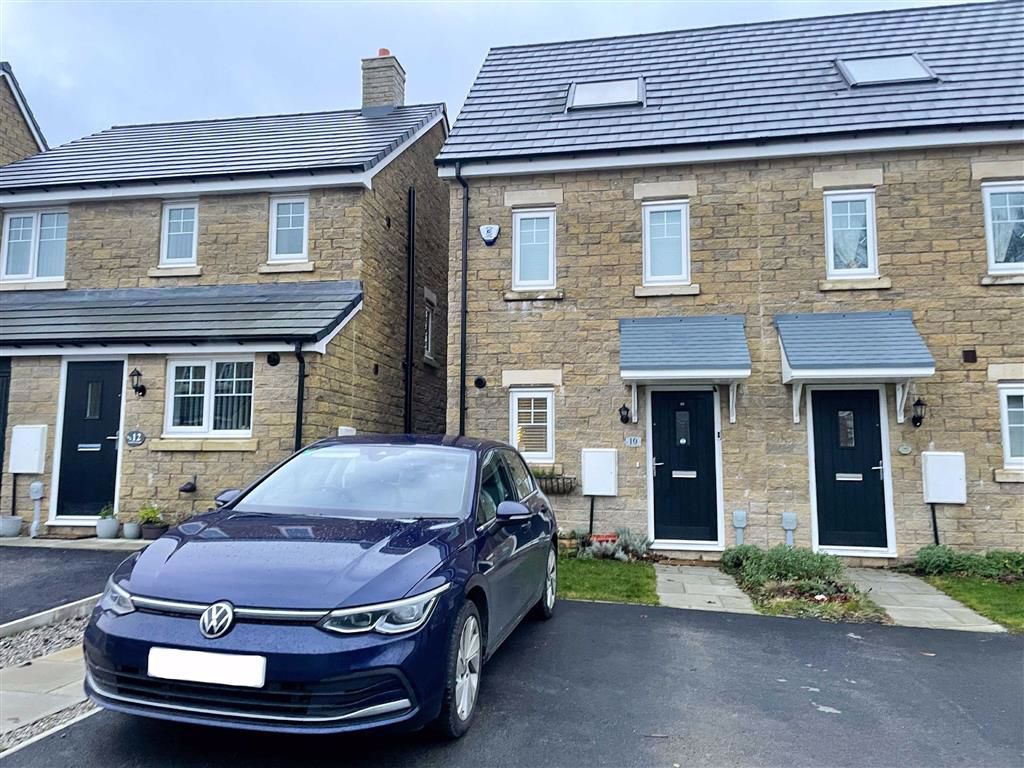 3 bed end terrace house for sale in Curlew Avenue, Harpur Hill, Buxton