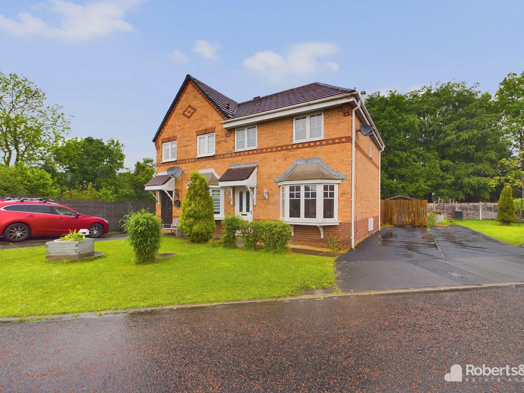 3 bed semidetached house for sale in Braid Close, Penwortham, Preston