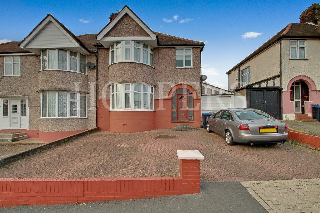 3 bed semidetached house for sale in Vincent Gardens, London NW2, £