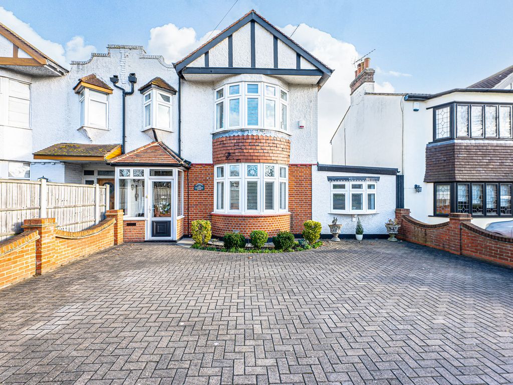 4 bed semidetached house for sale in Eastwood Road, LeighOnSea SS9