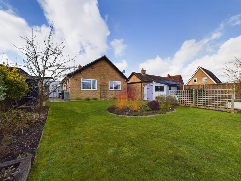 3 bed detached bungalow for sale in Croft, Barningham, Bury St