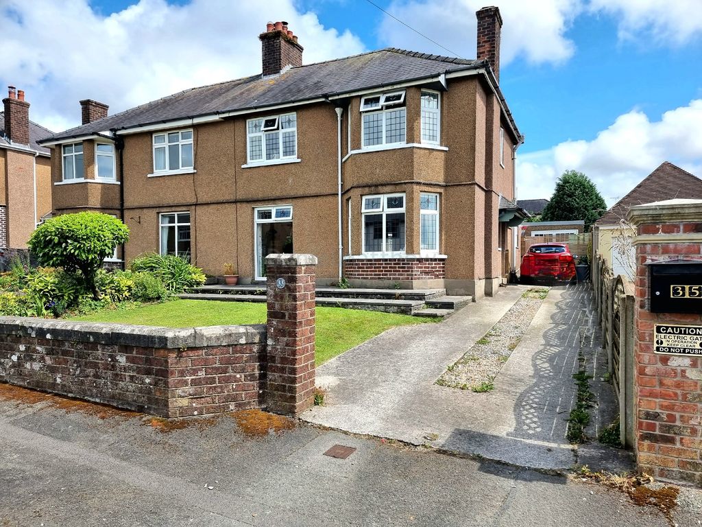 3 bed semidetached house for sale in Newbridge Gardens, Bridgend