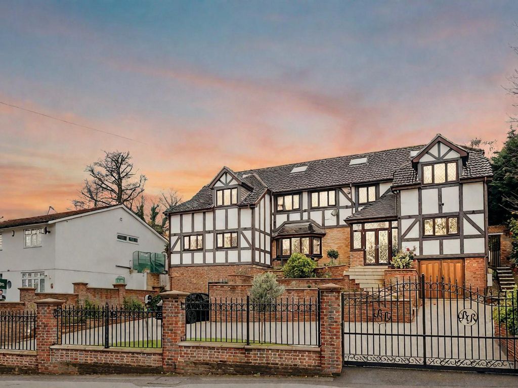 5 bed detached house for sale in Elmstead Lane, Chislehurst BR7, £