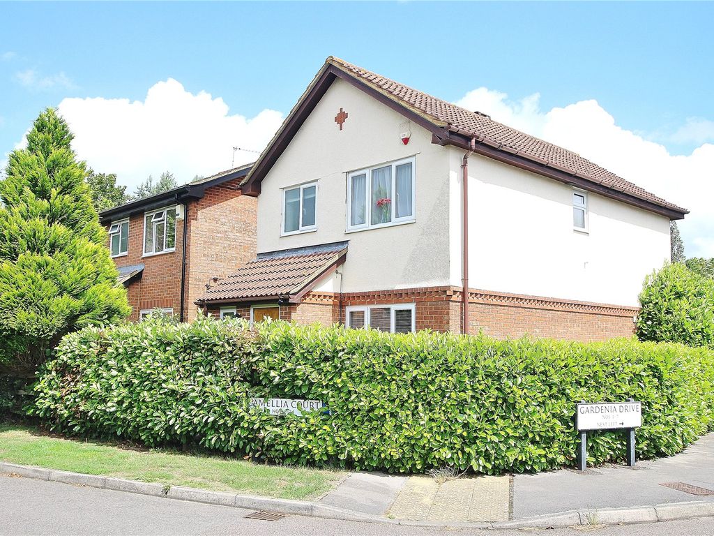 3 bed detached house for sale in West End, Woking GU24 Zoopla