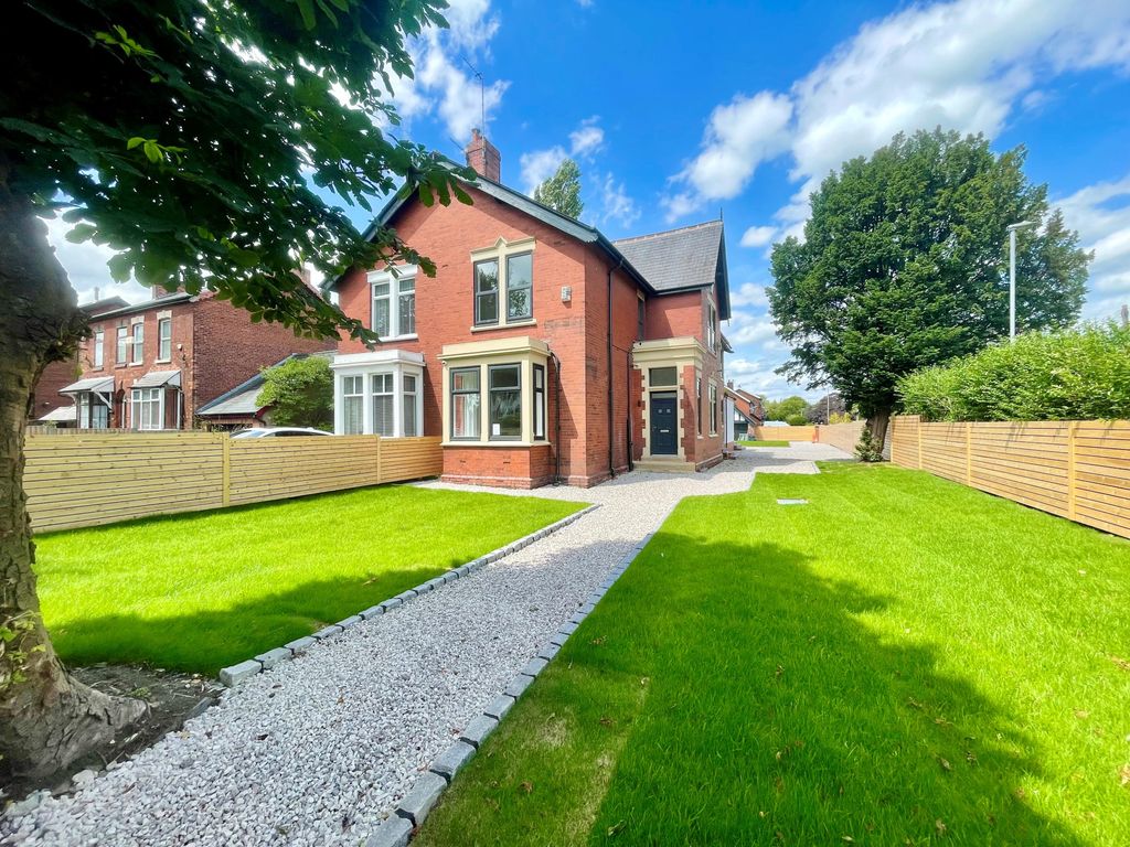 4 bed semidetached house for sale in Ribbleton Avenue, Preston PR2