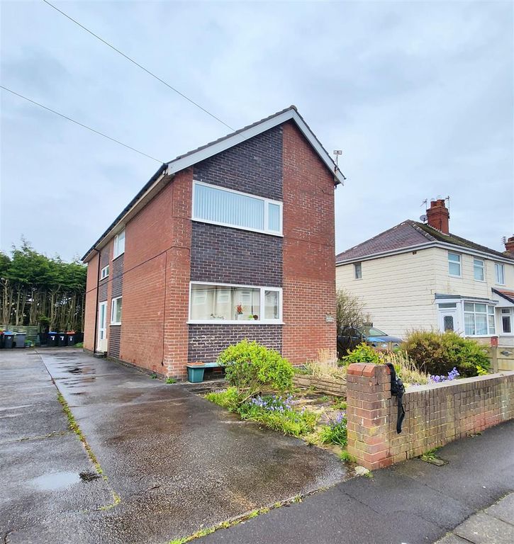 2 bed flat to rent in St. Davids Court, St. Davids Avenue, Cleveleys