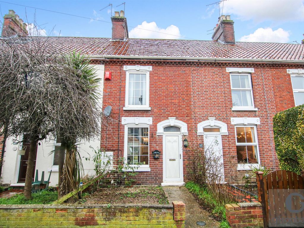 3 bed terraced house for sale in Nelson Street, Norwich NR2, £190,000