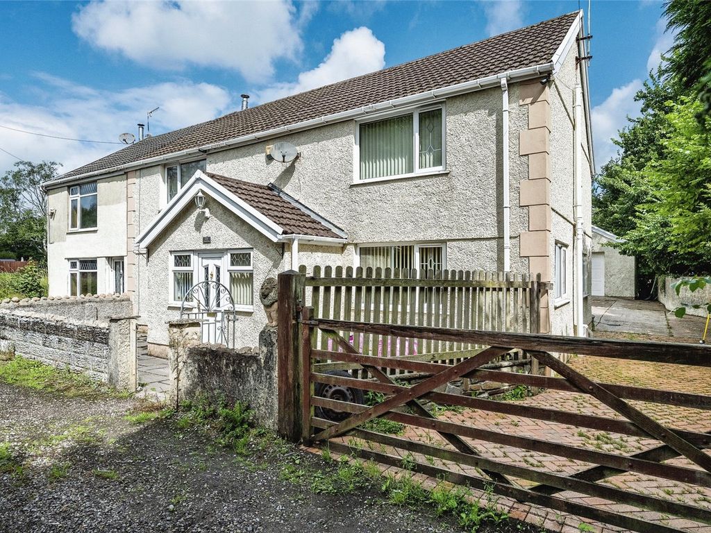4 bed semidetached house for sale in Ystrad Road, Fforestfach