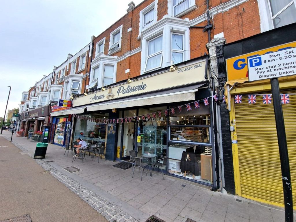 Aroma, - Green Lanes, London N13  