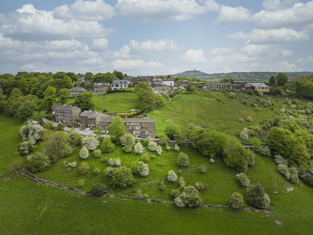 1 bed terraced house for sale in Lea Lane, Netherton, Huddersfield HD4