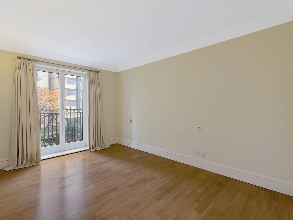 Consort Court, Wrights Lane, London W8