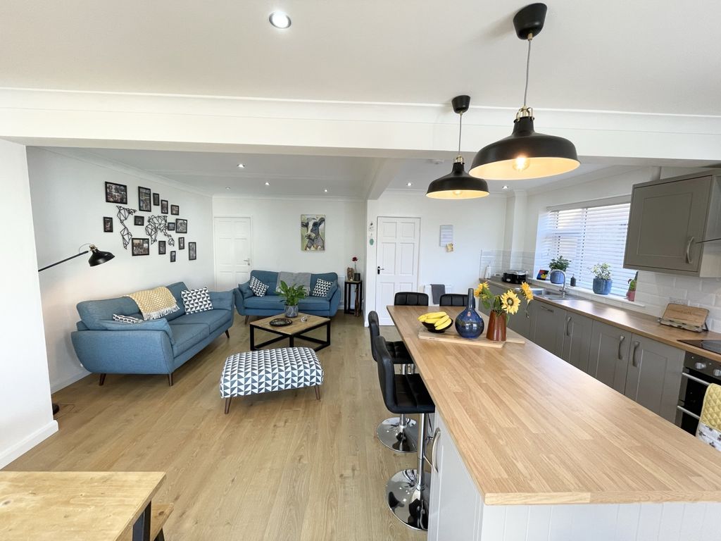 2 bed bungalow for sale in Hillside Drive, Stalmine FY6, £235,000 Zoopla