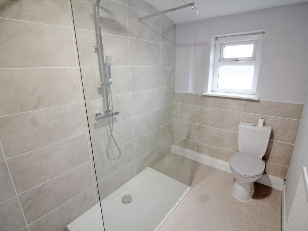 1 bed flat to rent in Bolton Road, Bury BL8, £650 pcm Zoopla