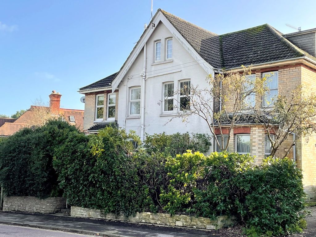 4 bed terraced house for sale in Lilliput Road, Lilliput BH14, £600,000