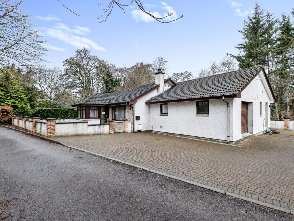 3 bed detached bungalow for sale in Evanton, Dingwall IV16, £325,000