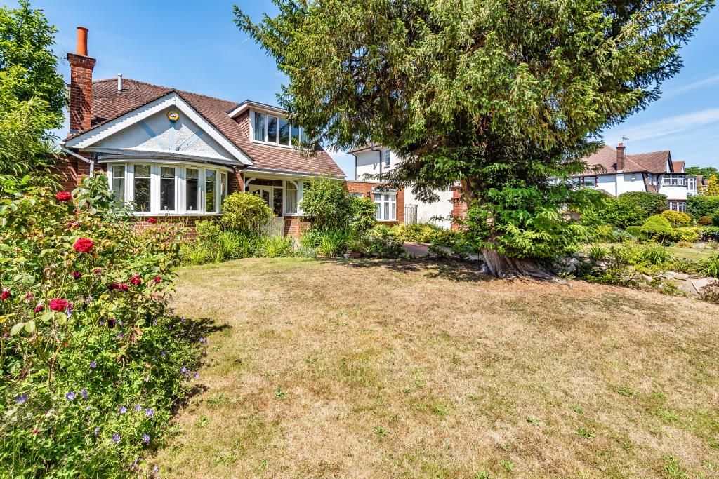 4 bed detached house for sale in Lower Sunbury, Surrey TW16 Zoopla