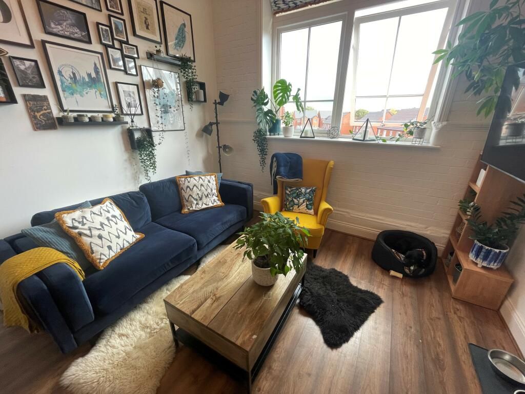 1 bed flat to rent in Crocketts Lane, Smethwick, Birmingham B66, £825