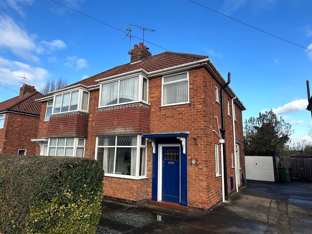 3 bed property for sale in Burnholme Avenue, York YO31, £275,000 Zoopla