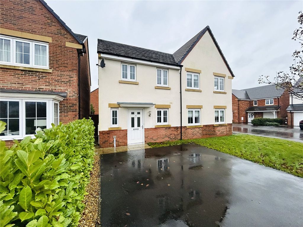 3 bed semidetached house for sale in Meadowfield Drive, Warton