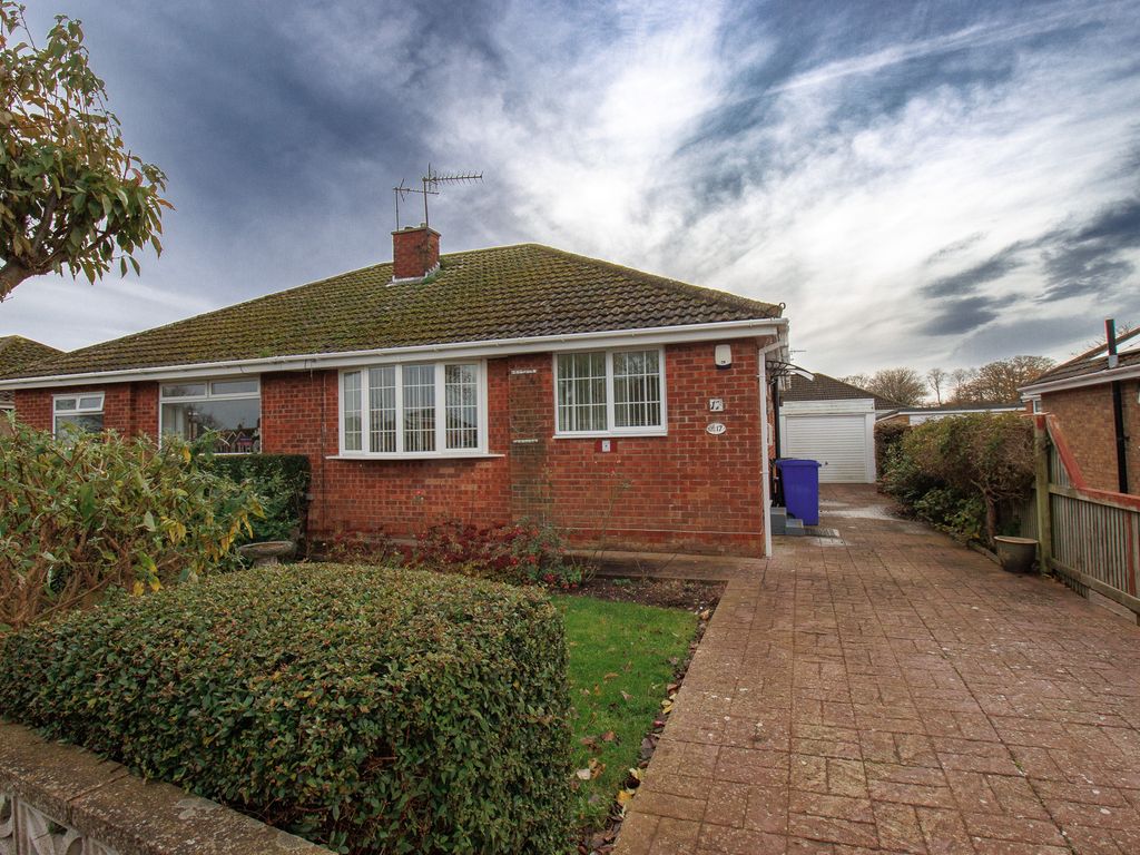 2 bed bungalow for sale in Chevin Drive, Filey YO14, £225,000 Zoopla