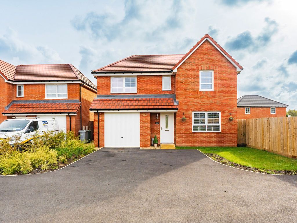 4 bed detached house for sale in Buckle Way, Rackheath NR13, £375,000