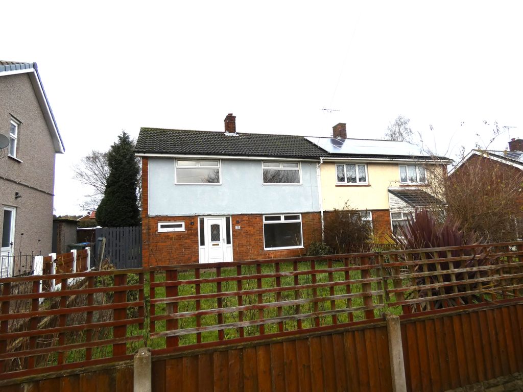 4 bed semidetached house to rent in Garibaldi Road, Forest Town