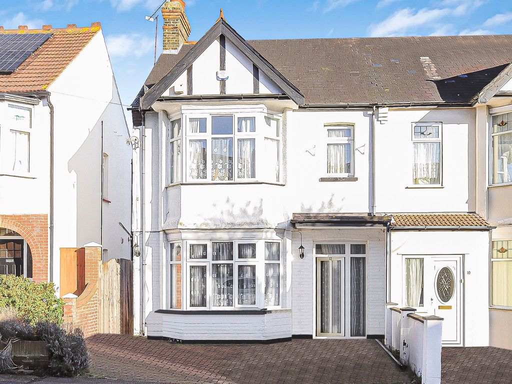 3 bed semidetached house for sale in Leamington Road, SouthendOnSea
