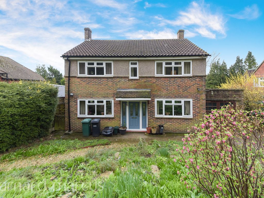 3 bed detached house for sale in St. Monicas Road, Kingswood, Tadworth