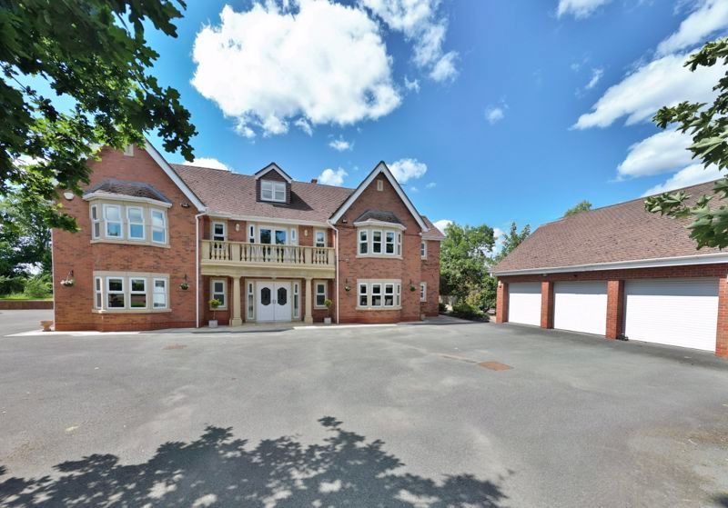 6 bed detached house for sale in Cashel Lodge, Puddington Lane
