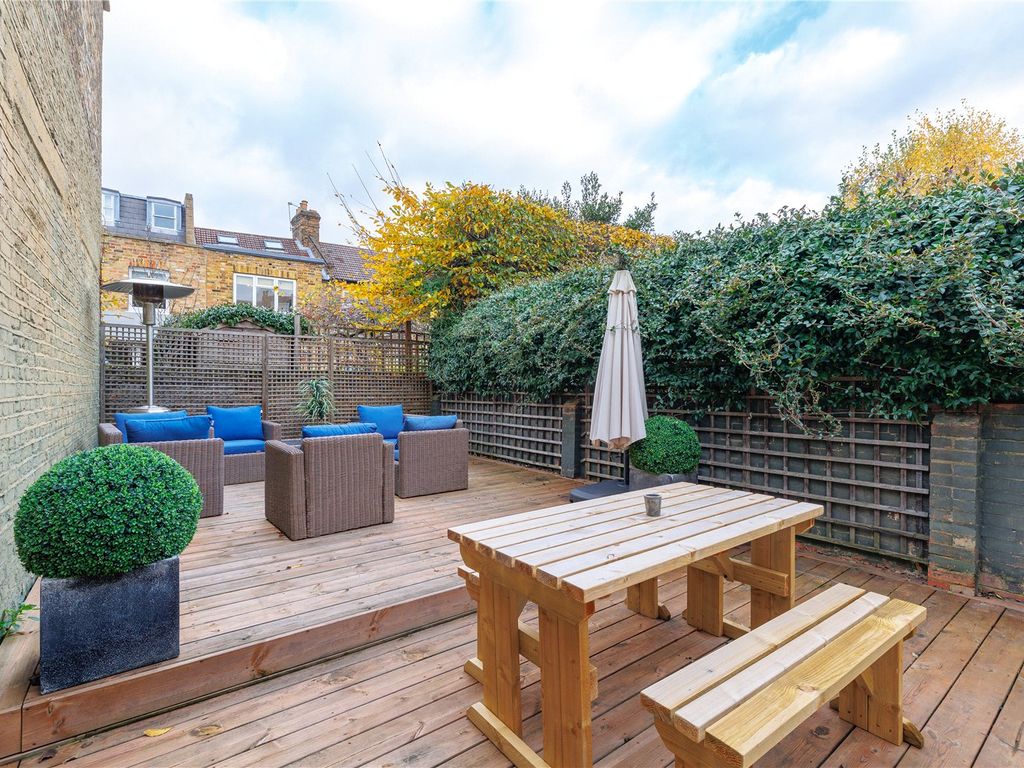 Dymock Street, South Park, London SW6  