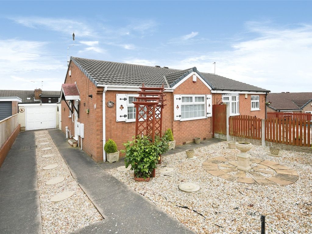 2 bed bungalow for sale in Andover Road, Mansfield, Nottinghamshire