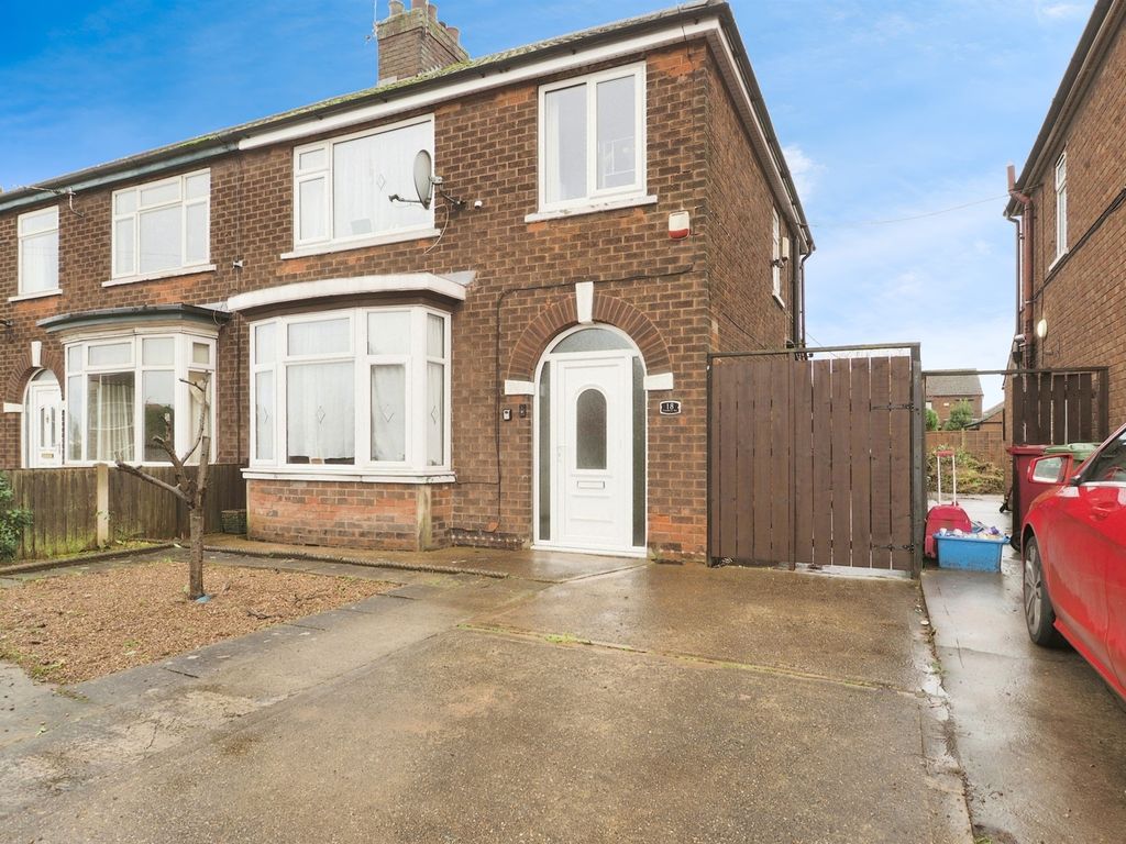 3 bed semidetached house for sale in Fulbeck Road, Scunthorpe DN16, £