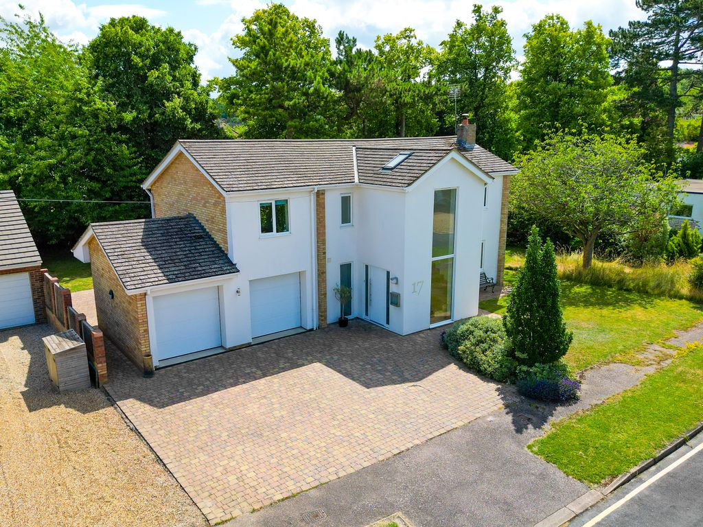 4 bed detached house for sale in Hollies Close, Royston SG8 Zoopla