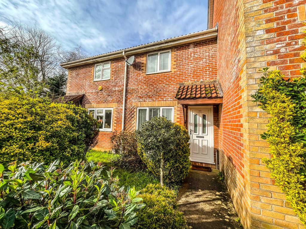 2 bed terraced house to rent in Alwen Drive, Thornhill, Cardiff CF14, £