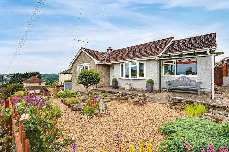 3 bed detached house for sale in Whitecroft Road, Bream, Lydney