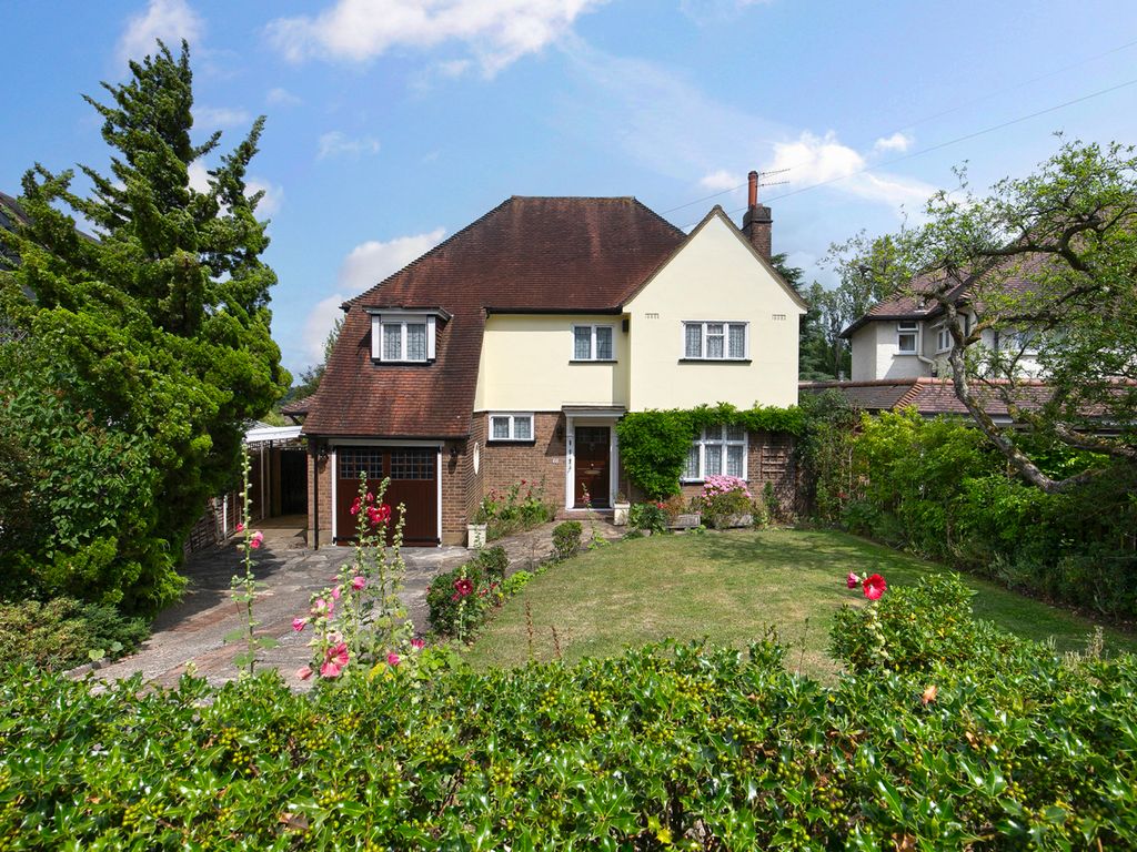 4 bed detached house for sale in Spring Grove, Loughton, Essex IG10