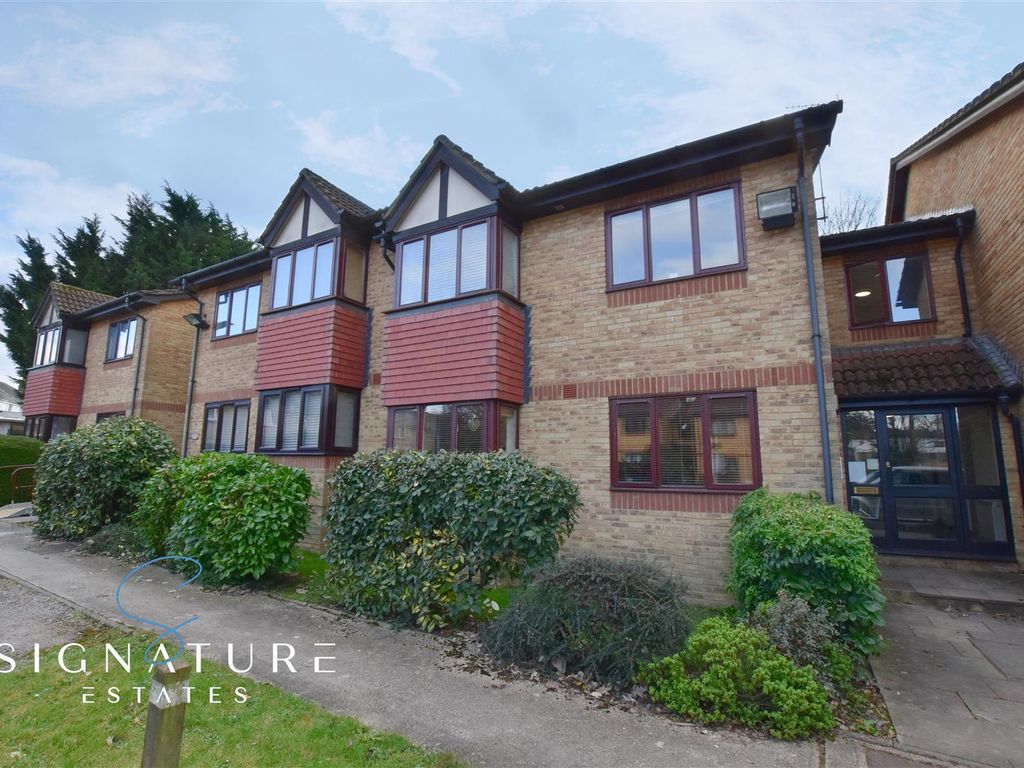 1 bed flat for sale in The Hideaway, College Road, Abbots Langley WD5