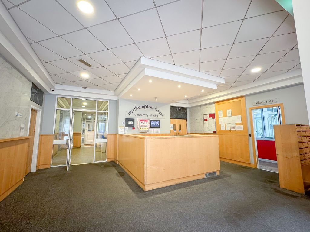 2 bed flat to rent in Northampton House, Wellington Street, Northampton NN1, £1,100 pcm Zoopla