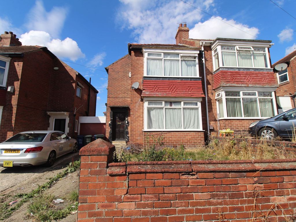 3 bed semidetached house for sale in Coventry Gardens, Newcastle Upon