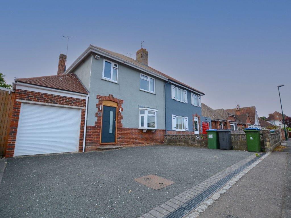3 bed semidetached house to rent in Sherwood Road, Bognor Regis PO22
