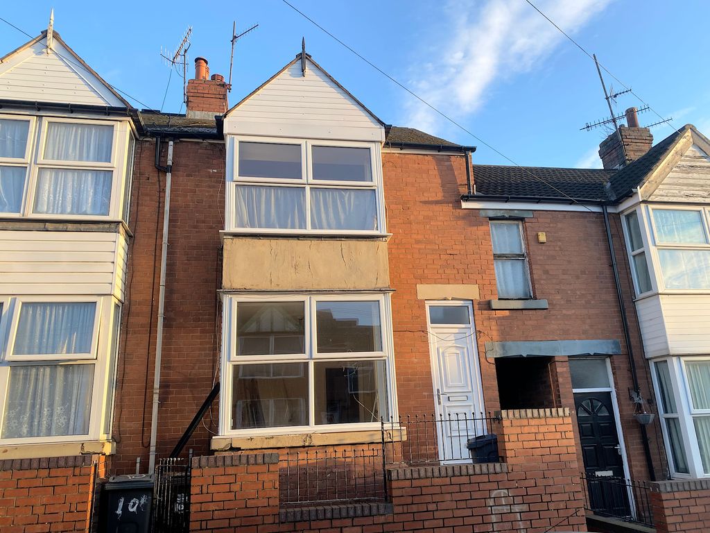 2 bed terraced house for sale in Hawkshead Road, Sheffield S4, £75,000