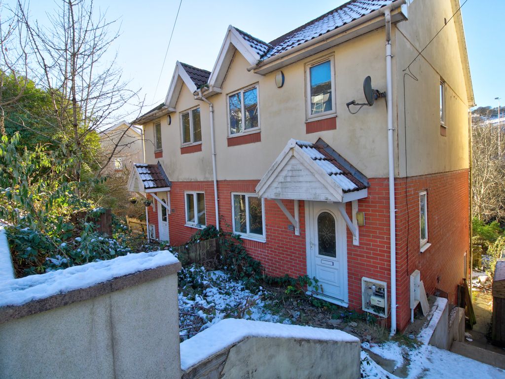 3 bed semidetached house for sale in Caerphilly Road, Senghenydd